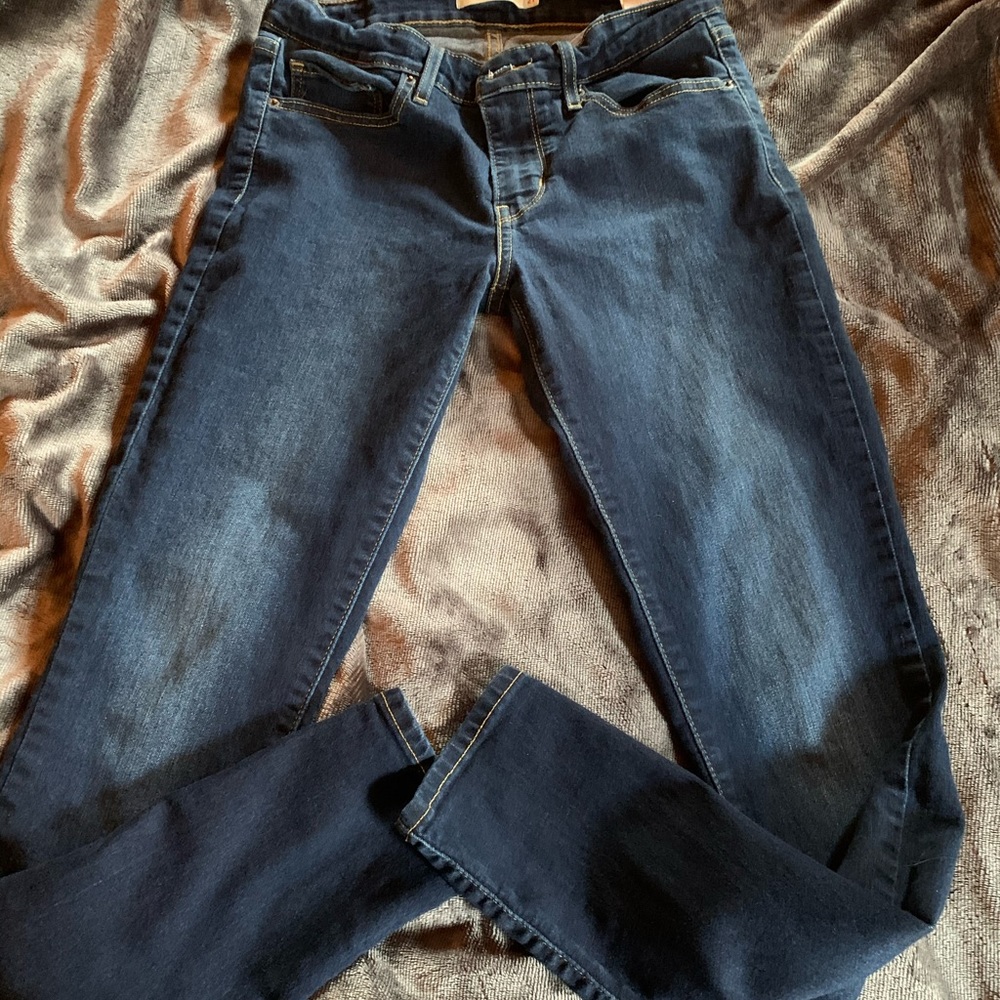 Levi’s 711 skinny jeans